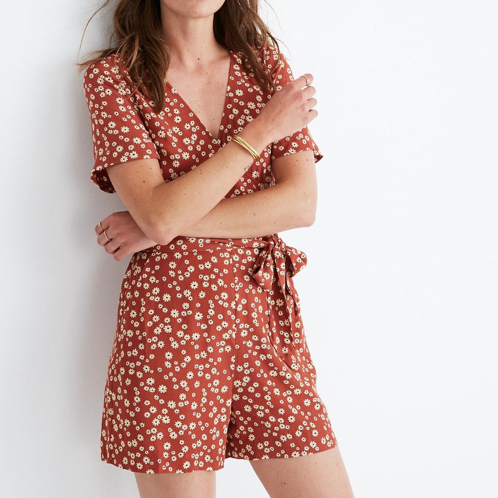 Madewell Wrap-Front Romper in Daisy Field Size 0